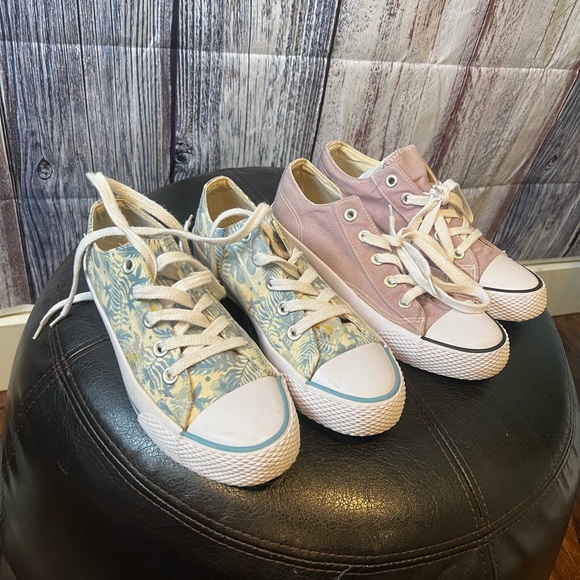 Airwalk 7 and 7 and a half Sneaker Lot - Picture 3 of 5